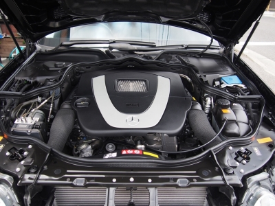 ★3.5リッター　V6ツインカムエンジンは最大出力272ps/6000rpmと最大トルク35.7kg・m/2400〜5000rpmを発揮。7G-TRONICとの組み合わせでスムーズで力強い走りが魅力です♪