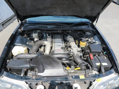 メーカーカタログ引用エンジン型式1JZ-GTE 出力280ps(206kW)/6200rpm  トルク	38.5kg・m(377.6N・m)/2400rpm                 種類	水冷直列6気筒DOHC24バルブターボ