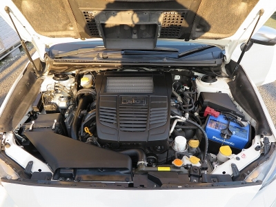 エンジン型式	FA20出力	300ps(221kW)/5600rpmトルク	40.8kg・m(400N・m)/2000〜4800rpm           種類	水平対向4気筒DOHC16バルブターボ排気量	1998cc